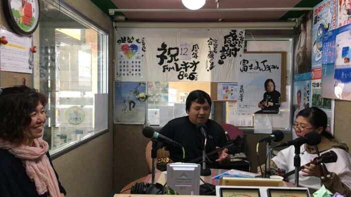 チャリティーコンサート涼秋唄の風にかりーずも出演します♪
