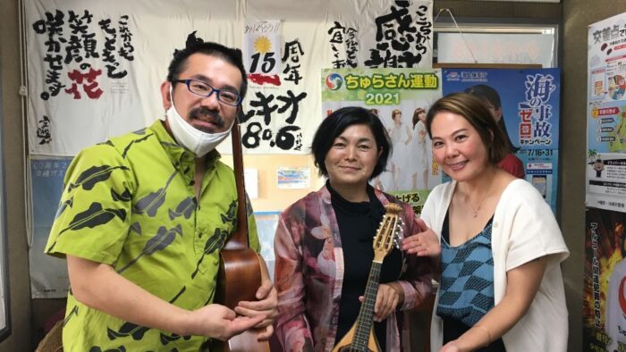 マンドリンとえいばmotoko♪ゲストはHawaiianのお二人