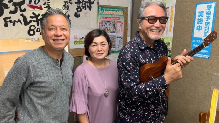 マンドリンといえばmotoko♪ゲストはジョニー宜野湾さん♪